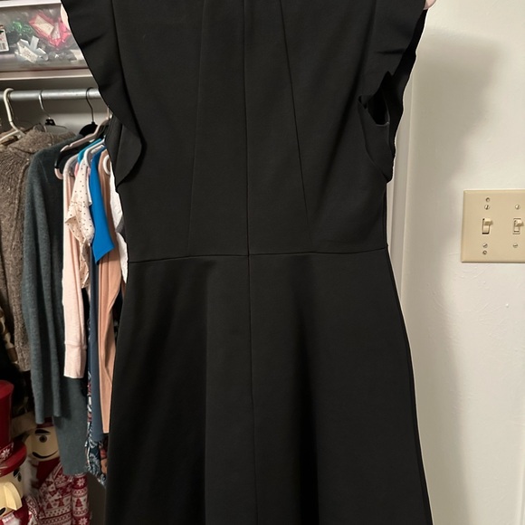 BCBG generation size 6, women’s black cocktail dress worn once non-smoking home - Picture 2 of 5